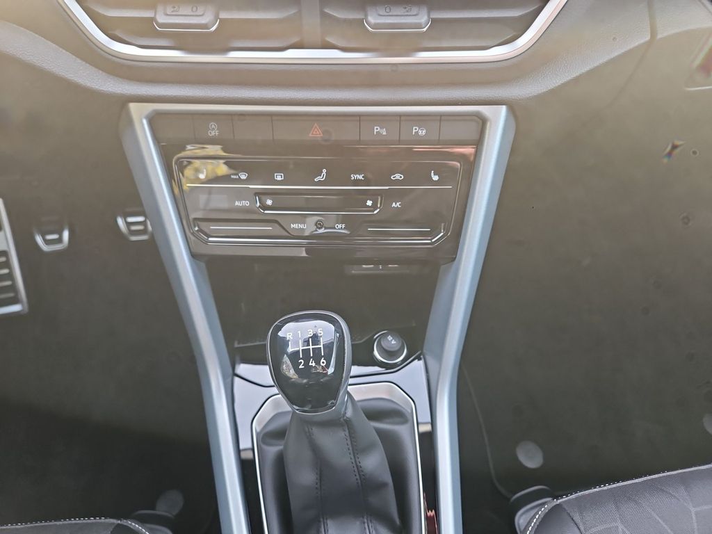 Volkswagen T-Roc 2025