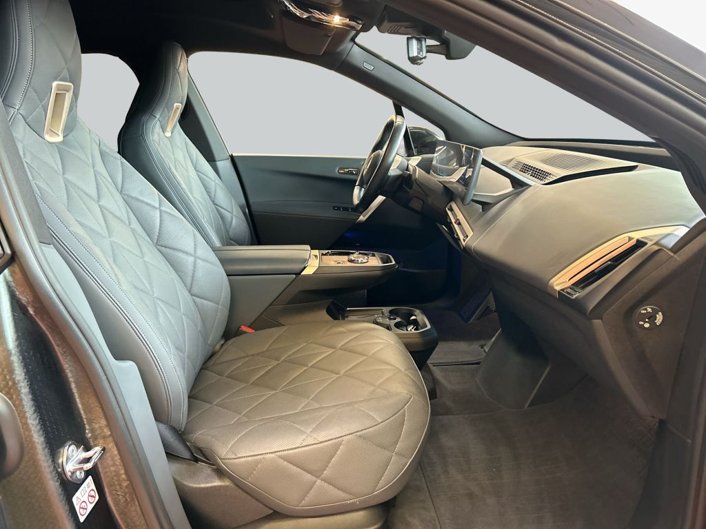 BMW iX 2023