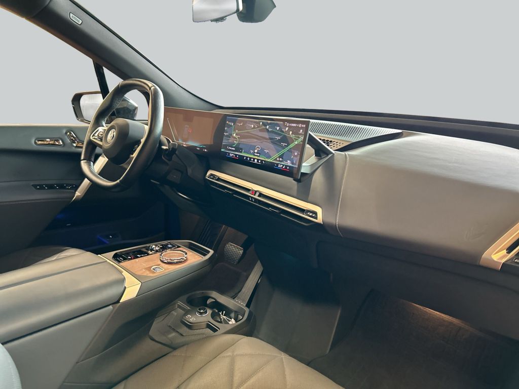 BMW iX 2023