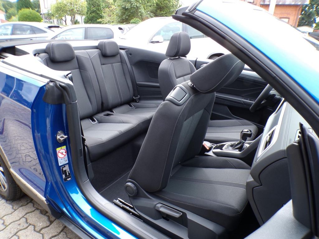 Volkswagen T-Roc 2025