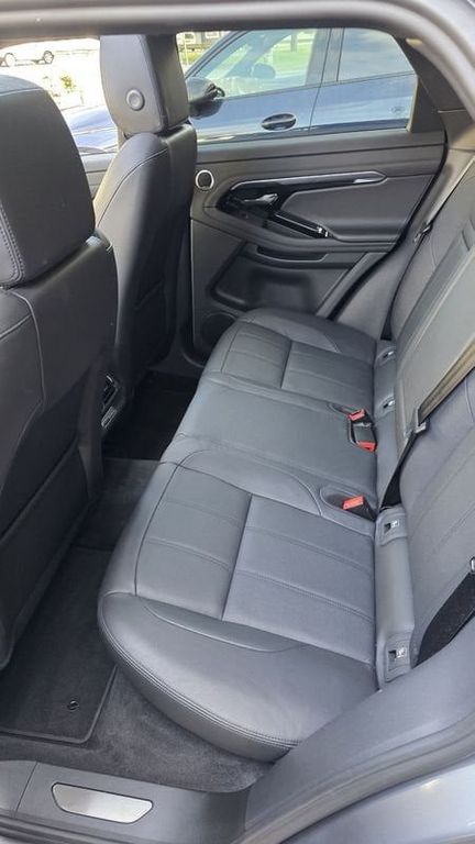 Land Rover Range Rover Evoque 2024