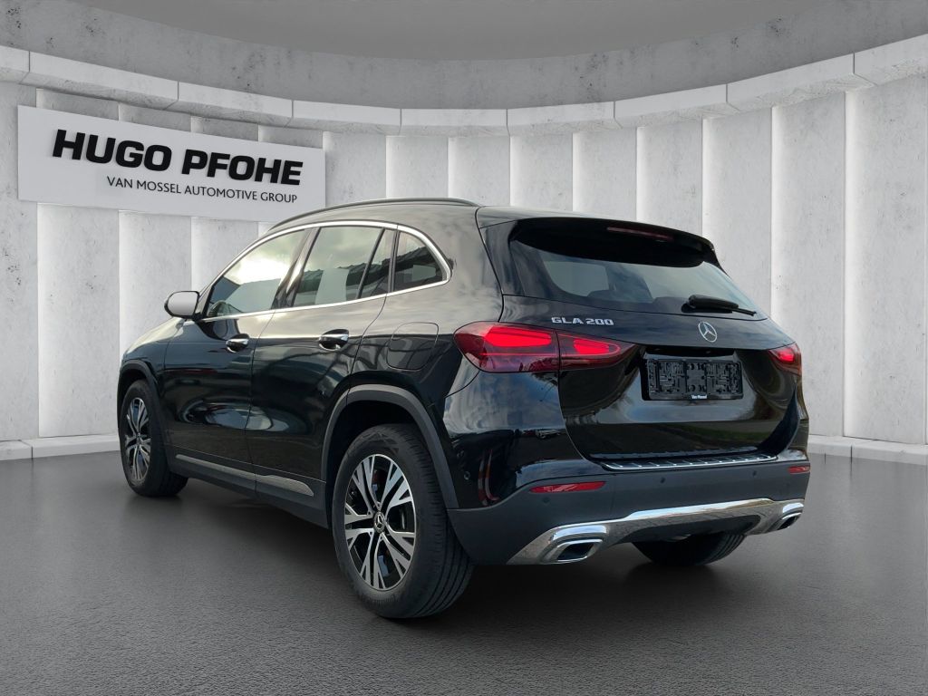 Mercedes-Benz GLA 200 2025