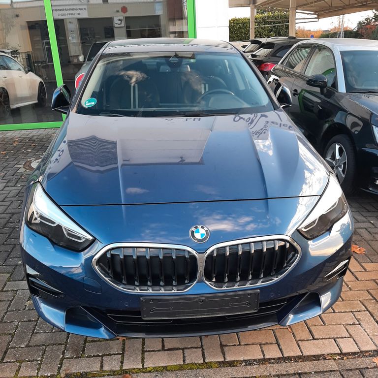 BMW 218 2024