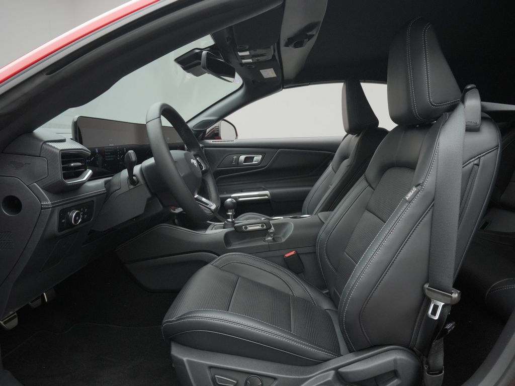 Ford Mustang 2025