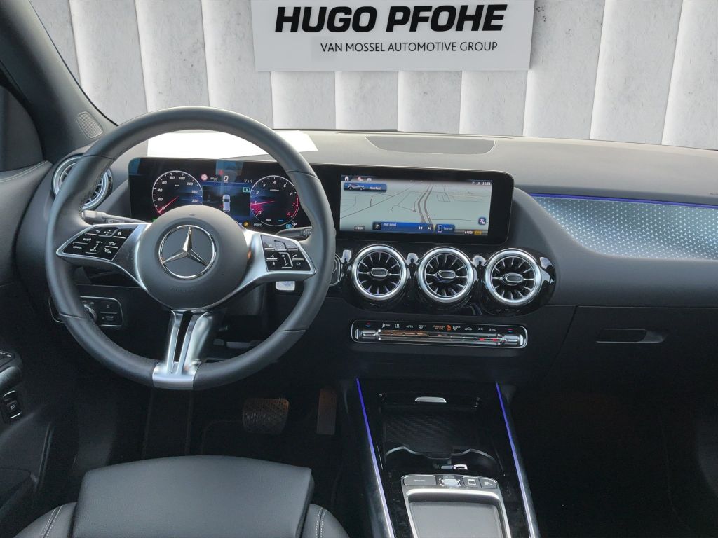 Mercedes-Benz GLA 200 2025