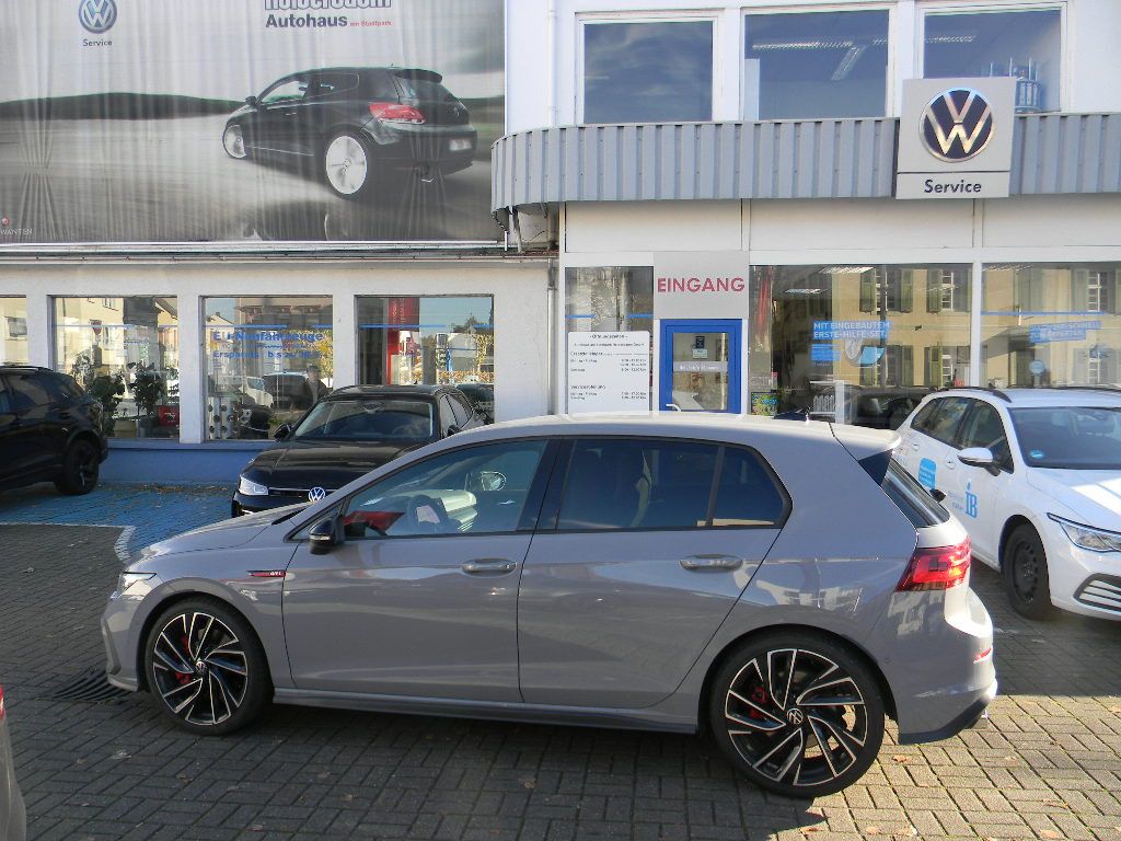 Volkswagen Golf 2023