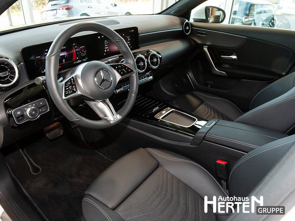 Mercedes-Benz A 250 2024
