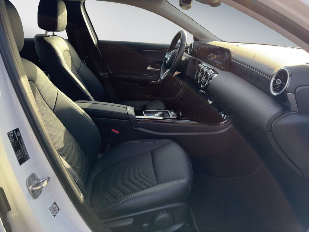 Mercedes-Benz A 250 2024