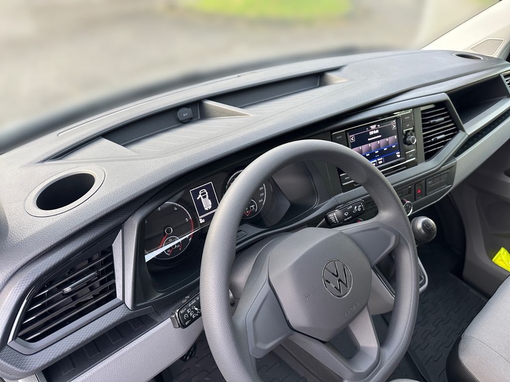 Volkswagen T6 Transporter 2025