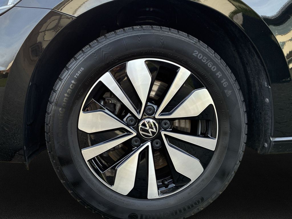 Volkswagen Touran 2025