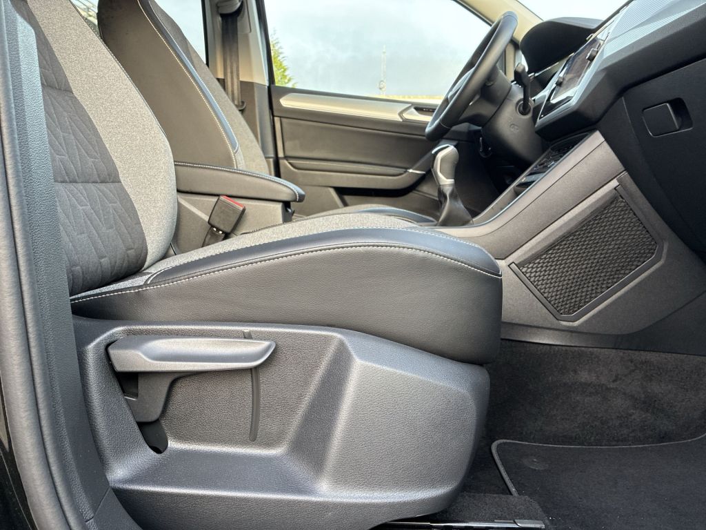 Volkswagen Touran 2025