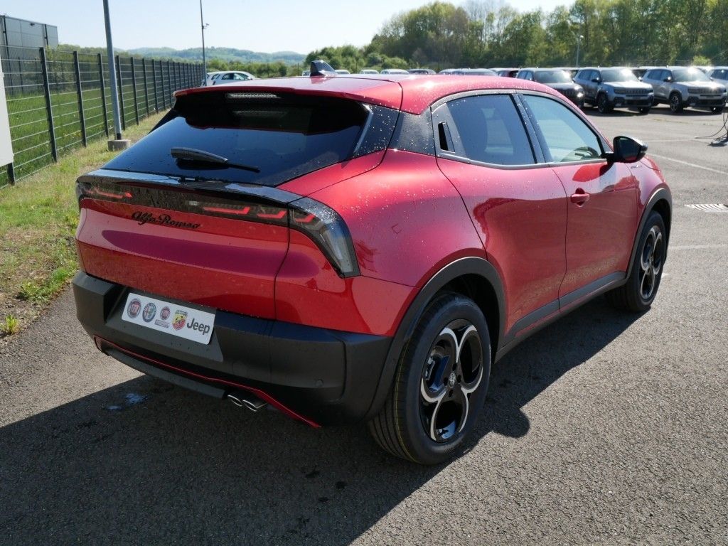 Alfa Romeo Junior 2025