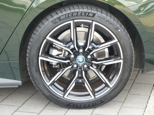 BMW i4 2023