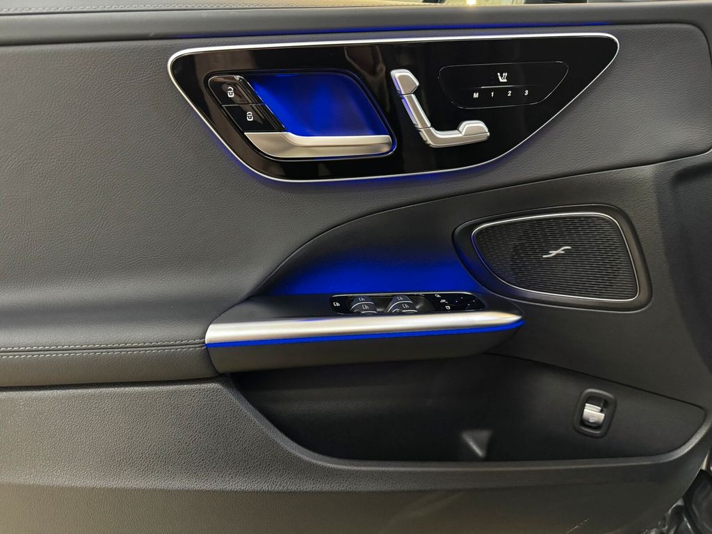 Mercedes-Benz C 200 2025