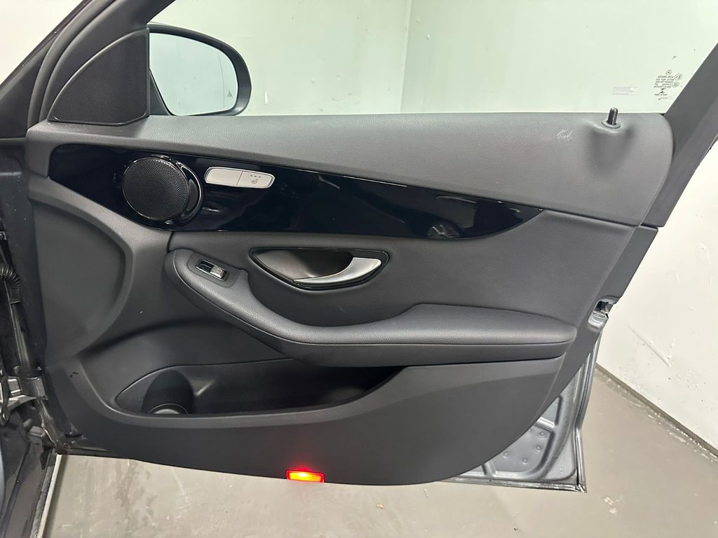 Mercedes-Benz C 200 2021