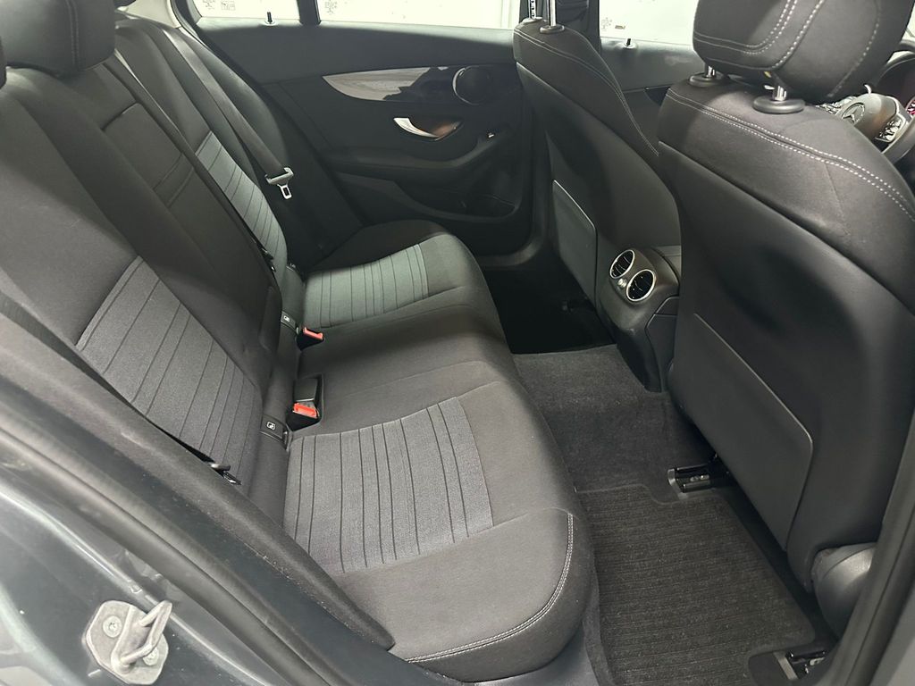 Mercedes-Benz C 200 2021