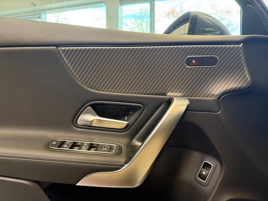 Mercedes-Benz A 250 2025