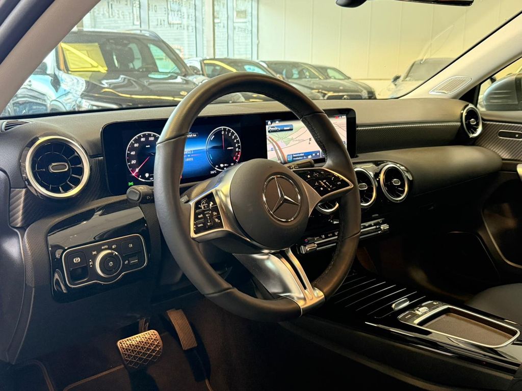 Mercedes-Benz A 250 2025