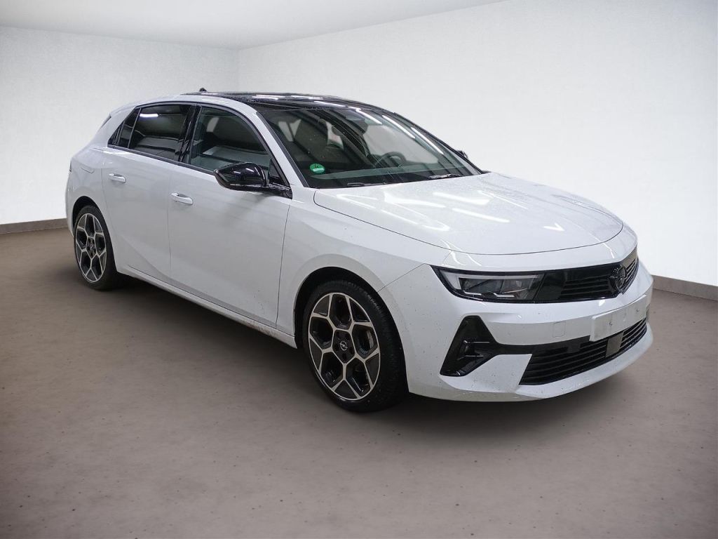 Opel Astra 2024