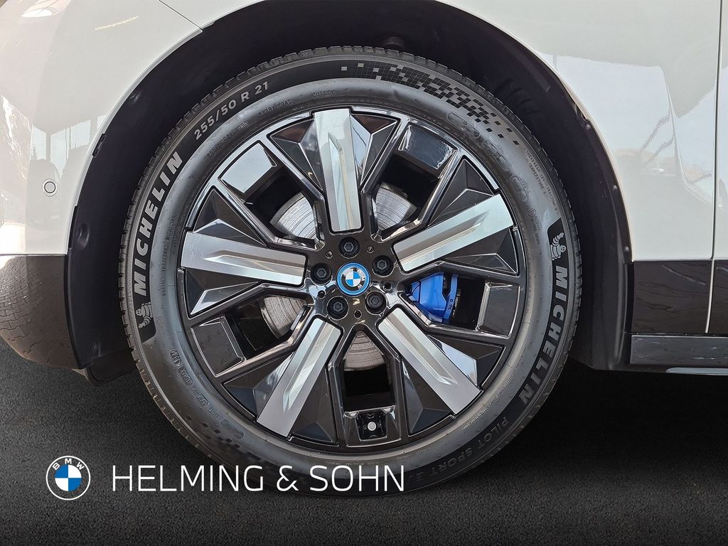 BMW iX 2023