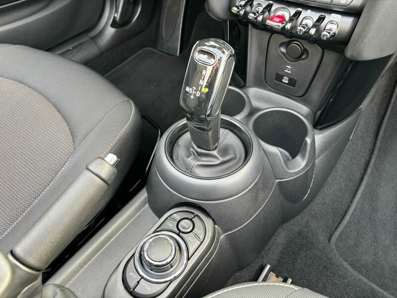 MINI Cooper Cabrio 2022