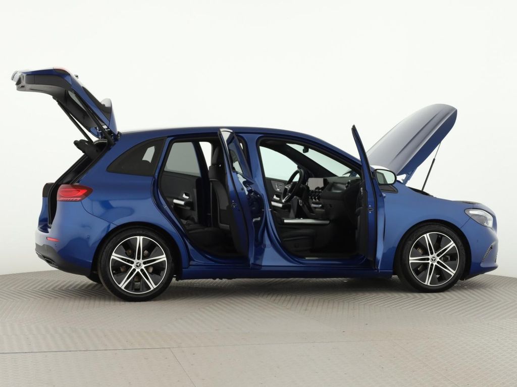 Mercedes-Benz B 220 2024