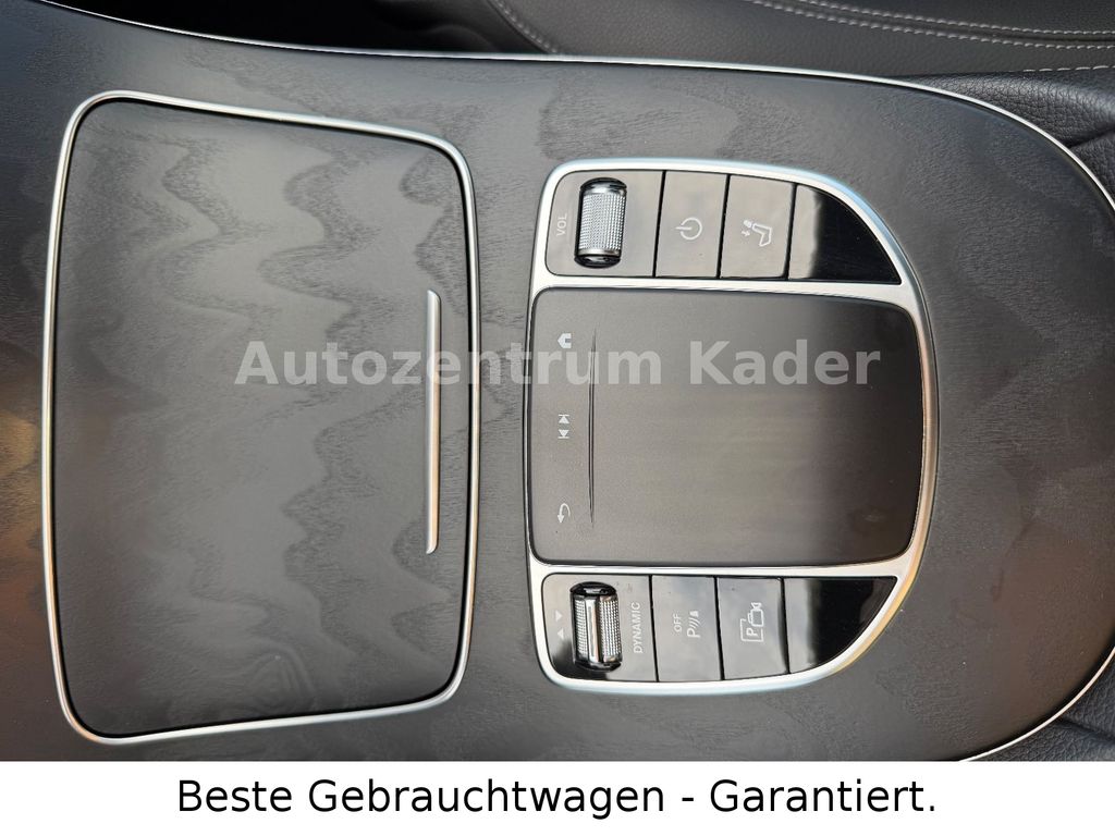 Mercedes-Benz E 300 2022