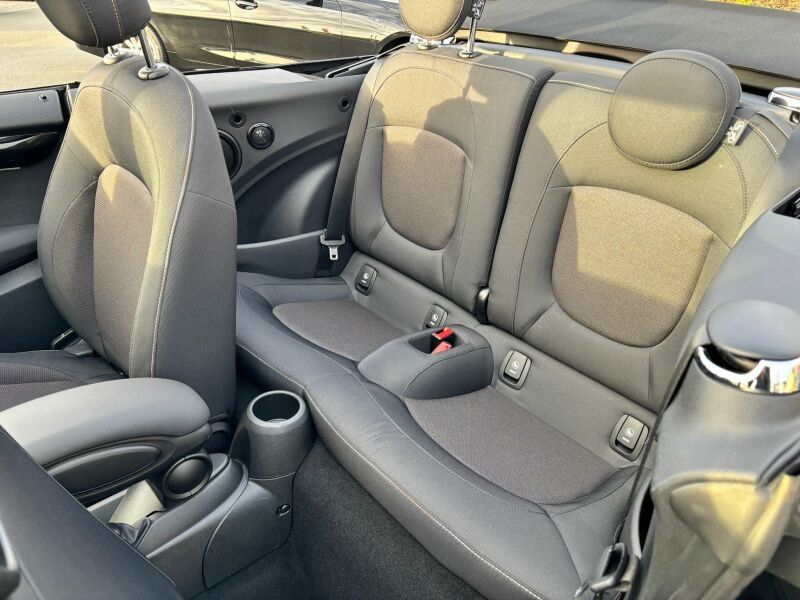 MINI Cooper Cabrio 2022