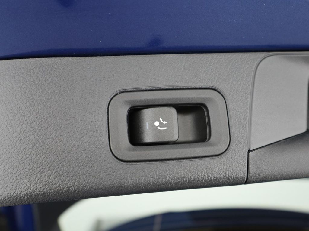 Mercedes-Benz B 220 2024