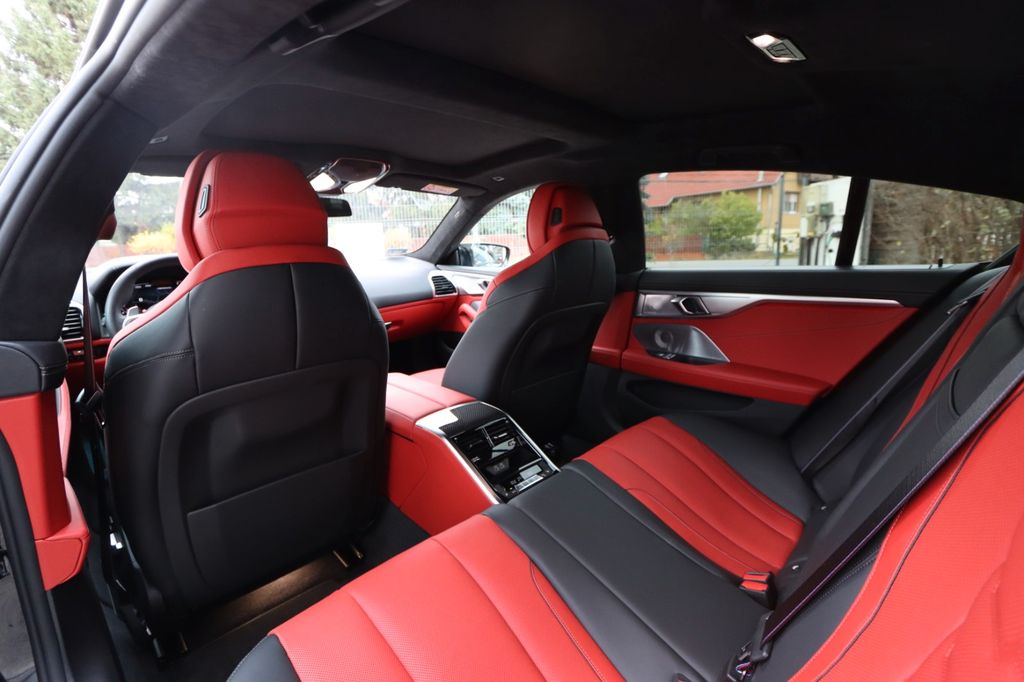 BMW M850 2025