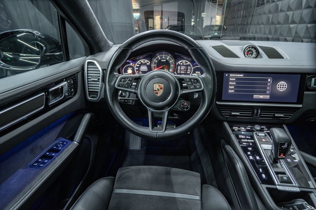 Porsche Cayenne 2023