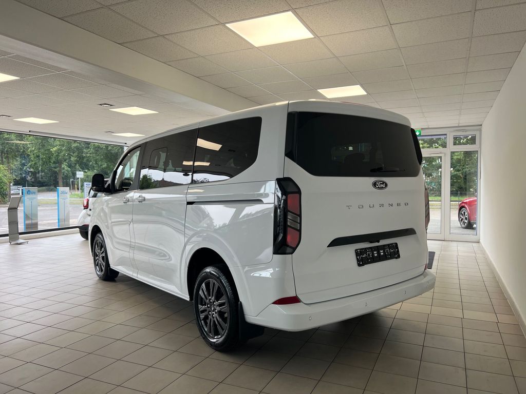 Ford Tourneo Custom 2025