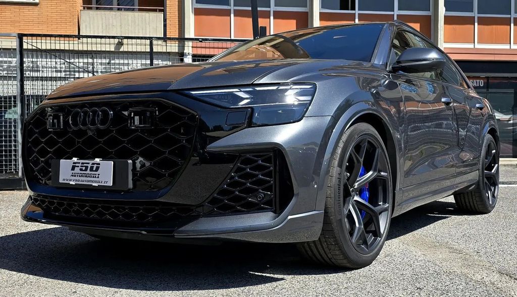 Audi Q8 2025