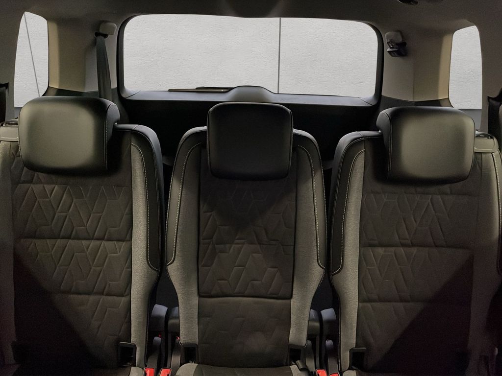 Volkswagen Touran 2025