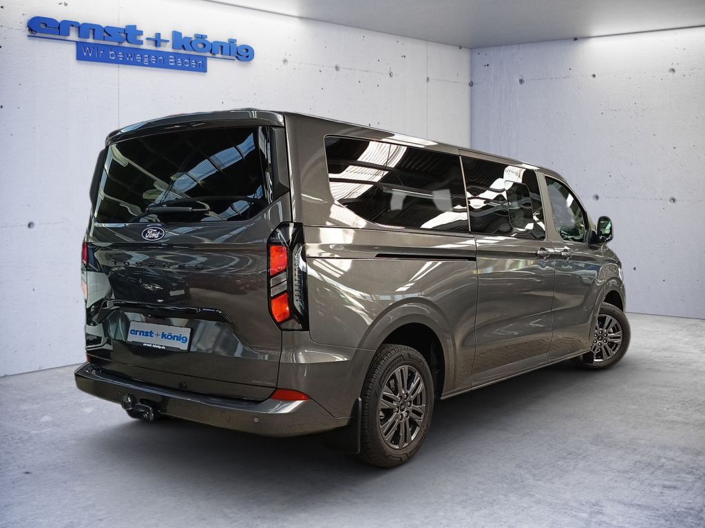 Ford Tourneo Custom 2025