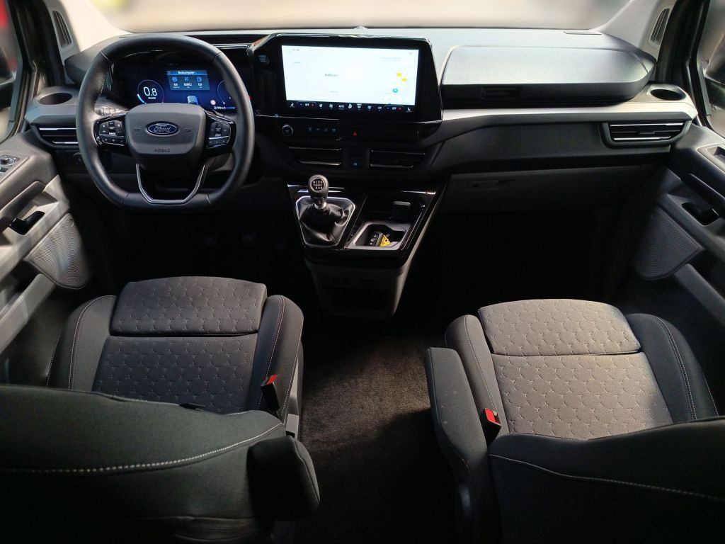 Ford Tourneo Custom 2025
