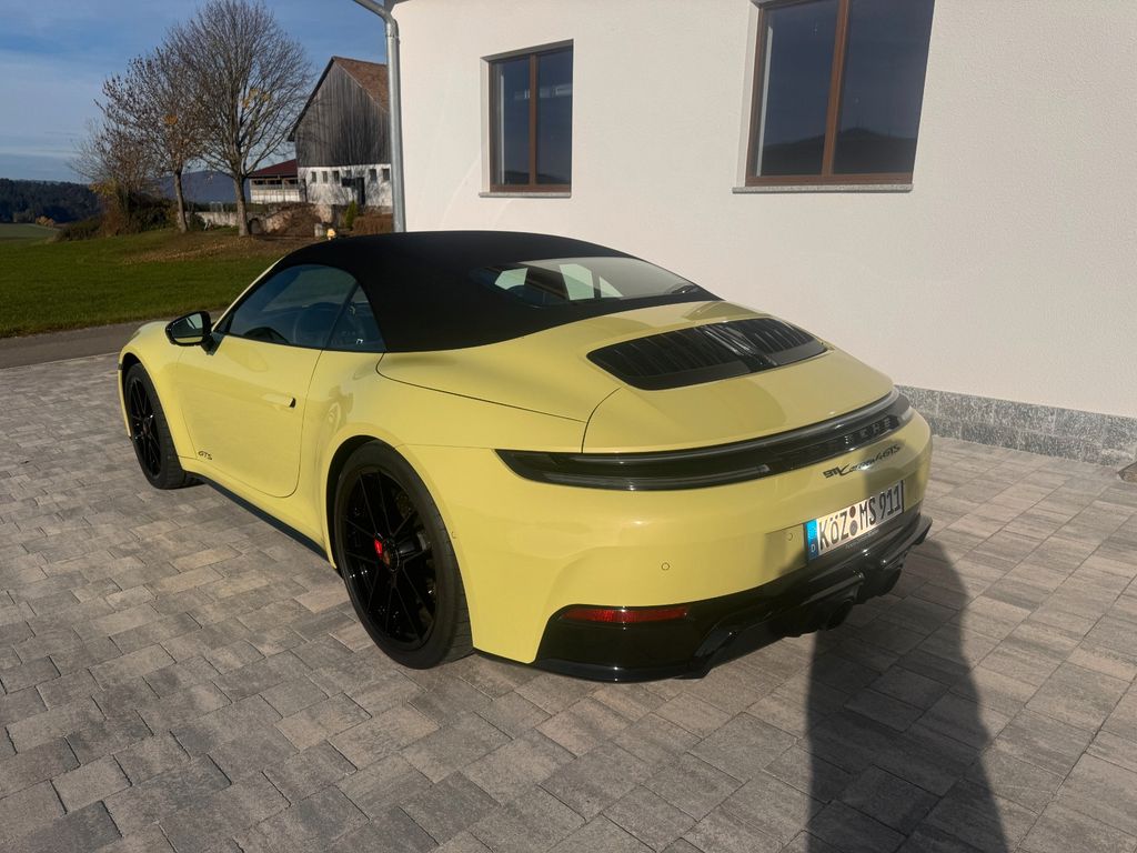 Porsche 992 2025