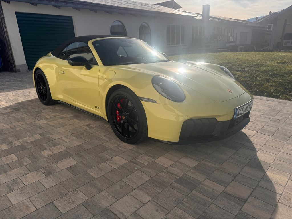 Porsche 992 2025