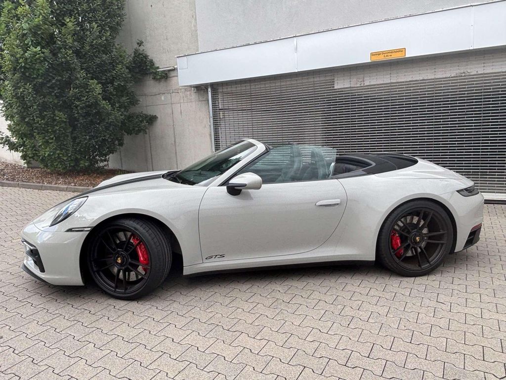 Porsche 992 2024