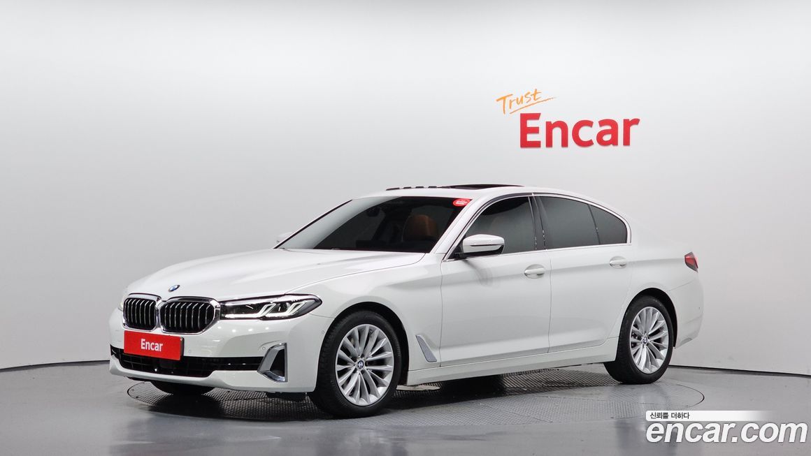 BMW 5-Series 2023