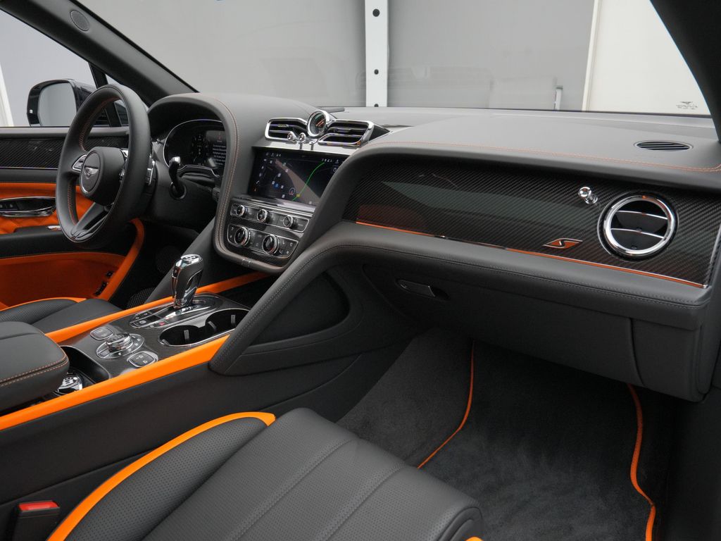 Bentley Bentayga 2024