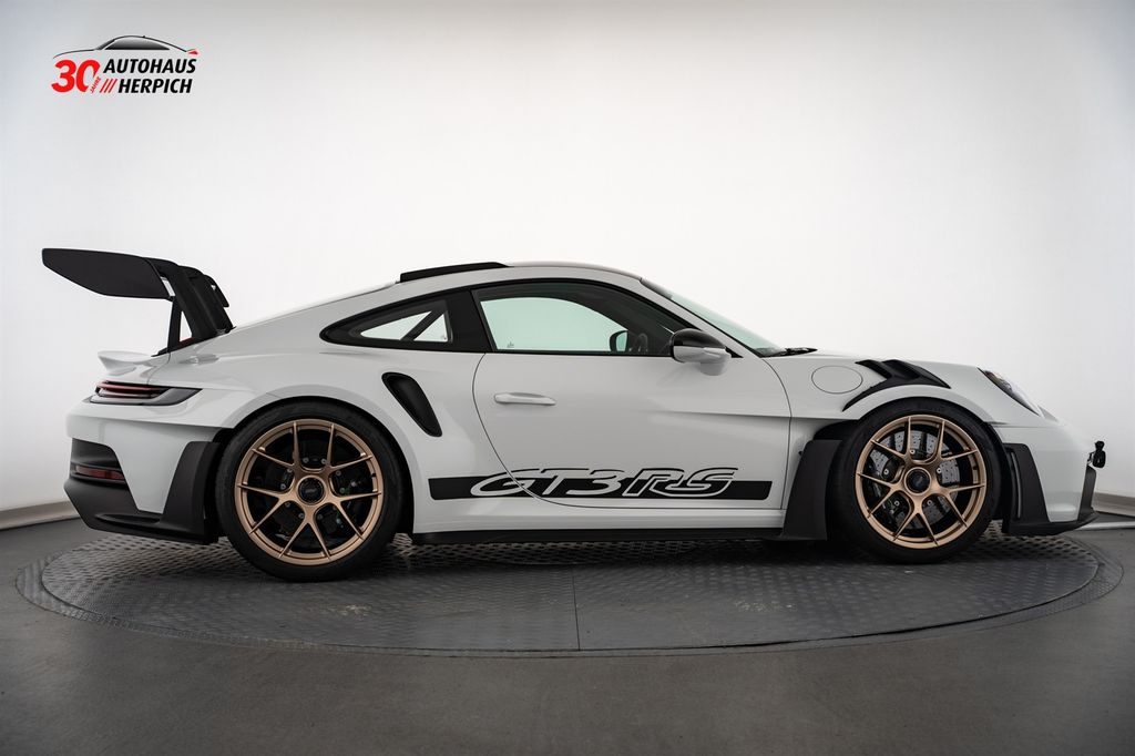 Porsche 992 2023