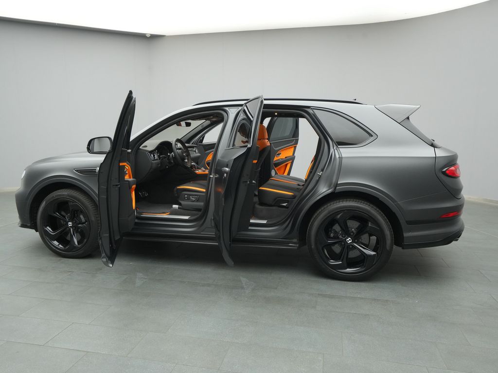 Bentley Bentayga 2024
