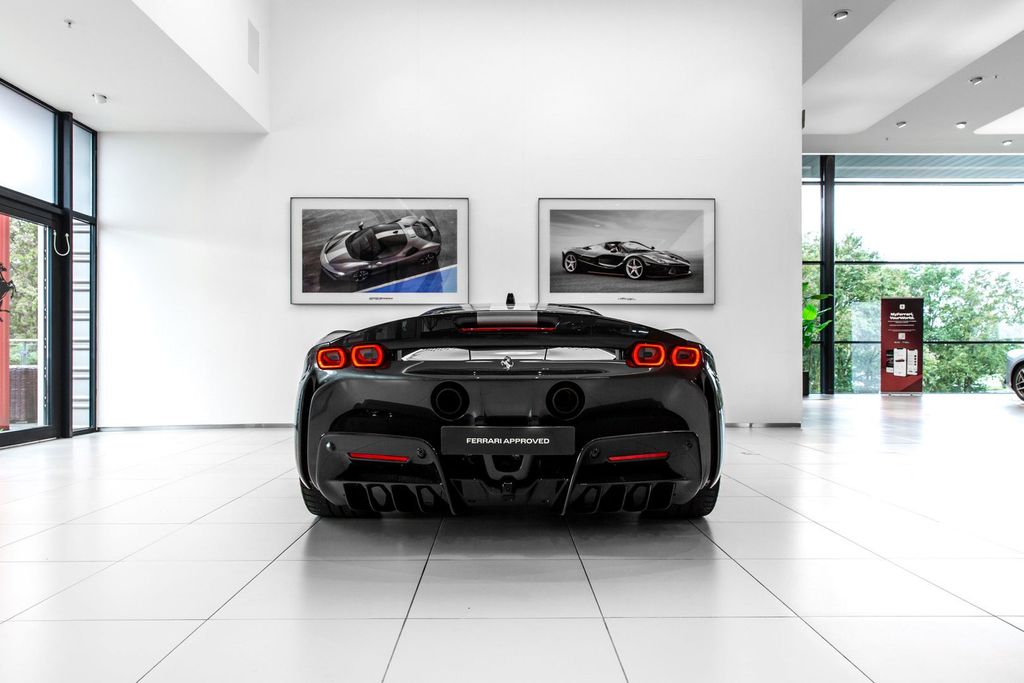 Ferrari SF90 2022