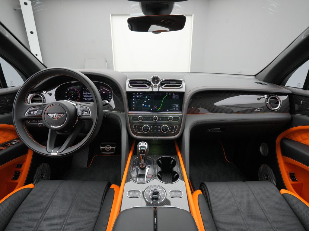 Bentley Bentayga 2024
