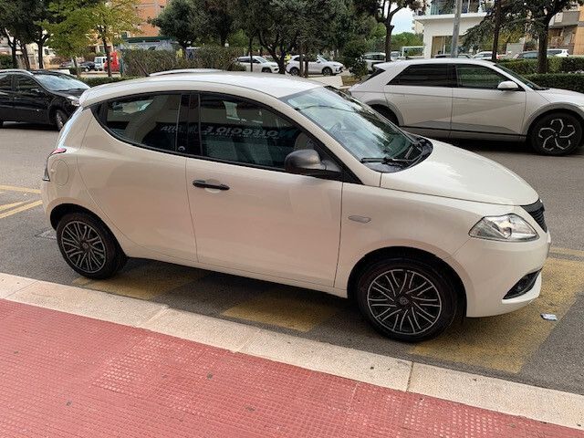 Lancia Ypsilon 2019