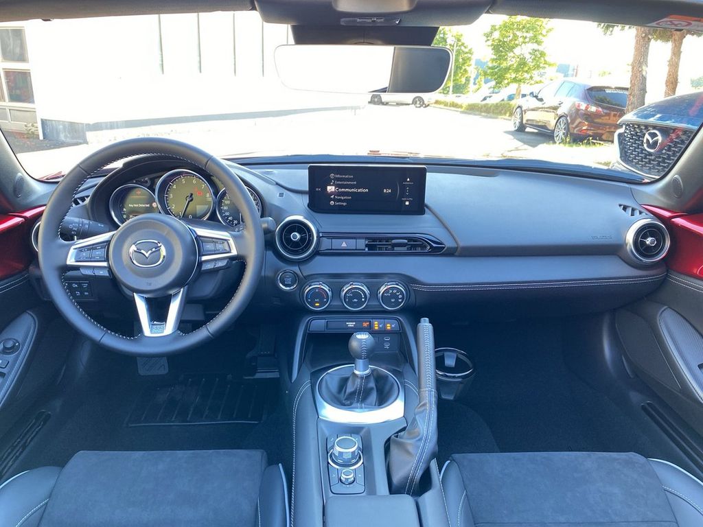 Mazda MX-5 2025