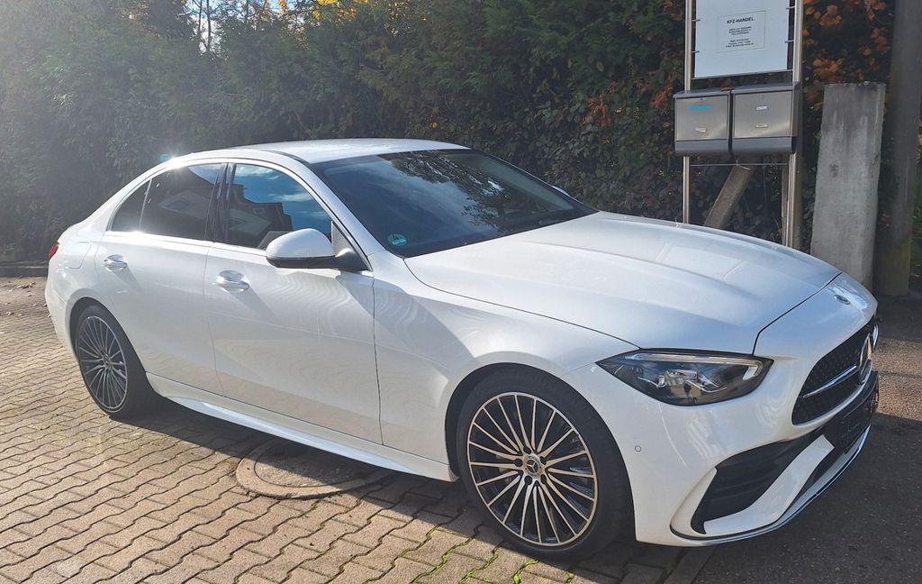 Mercedes-Benz C 200 2025