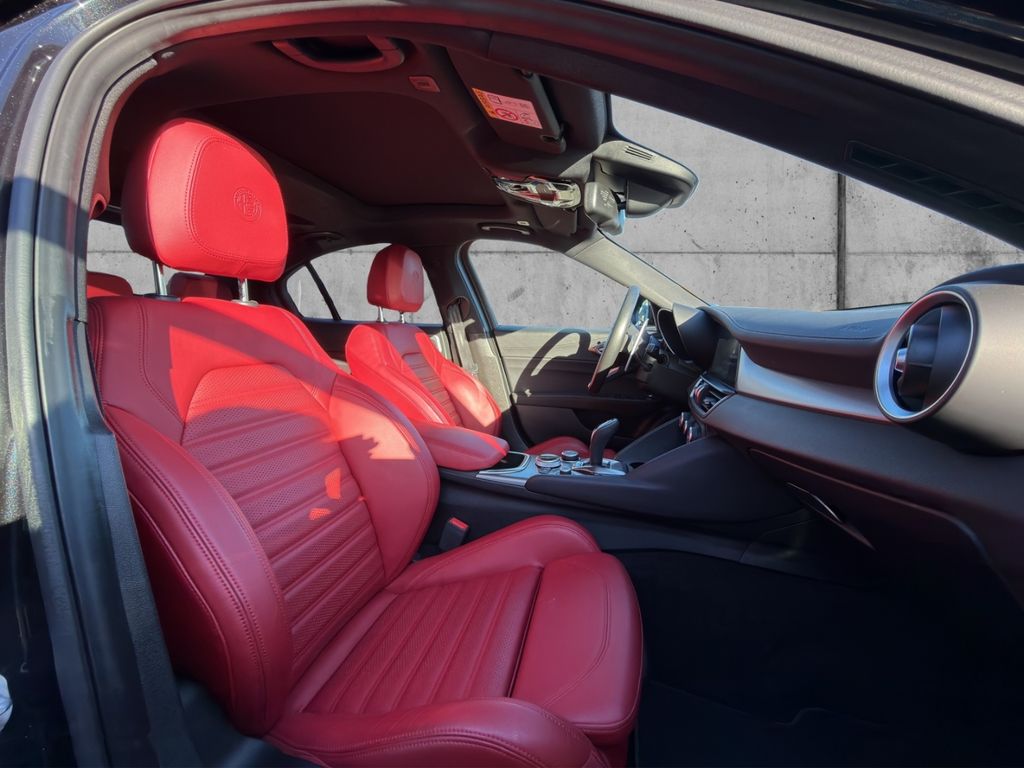 Alfa Romeo Giulia 2023