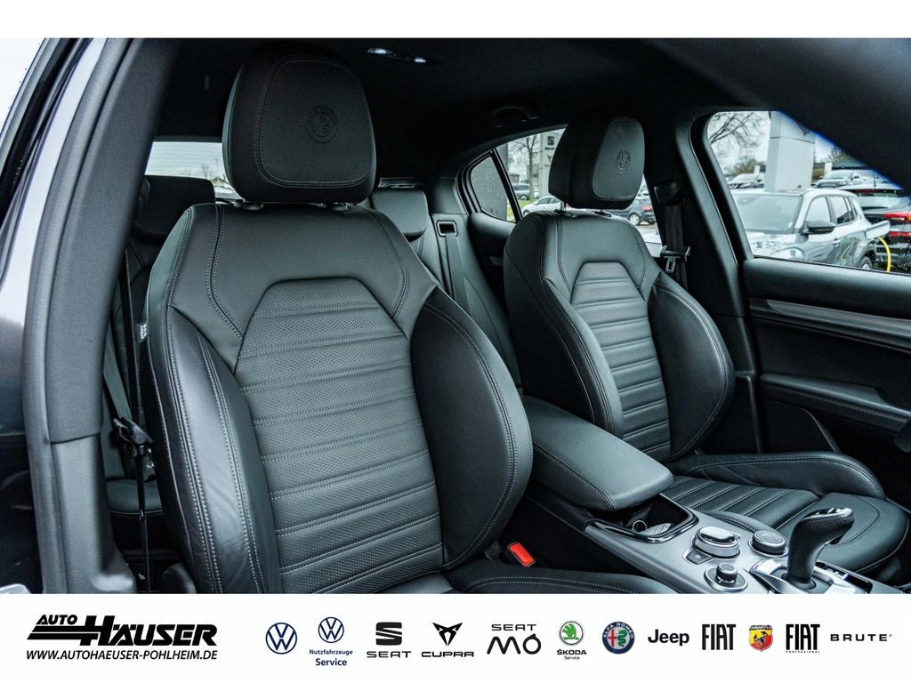 Alfa Romeo Stelvio 2023